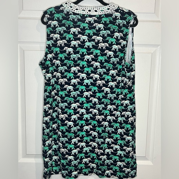 Crown & Ivy Sleeveless Women’s Elephant Print Crochet Neckline Top - Sz. XL - Picture 2 of 5
